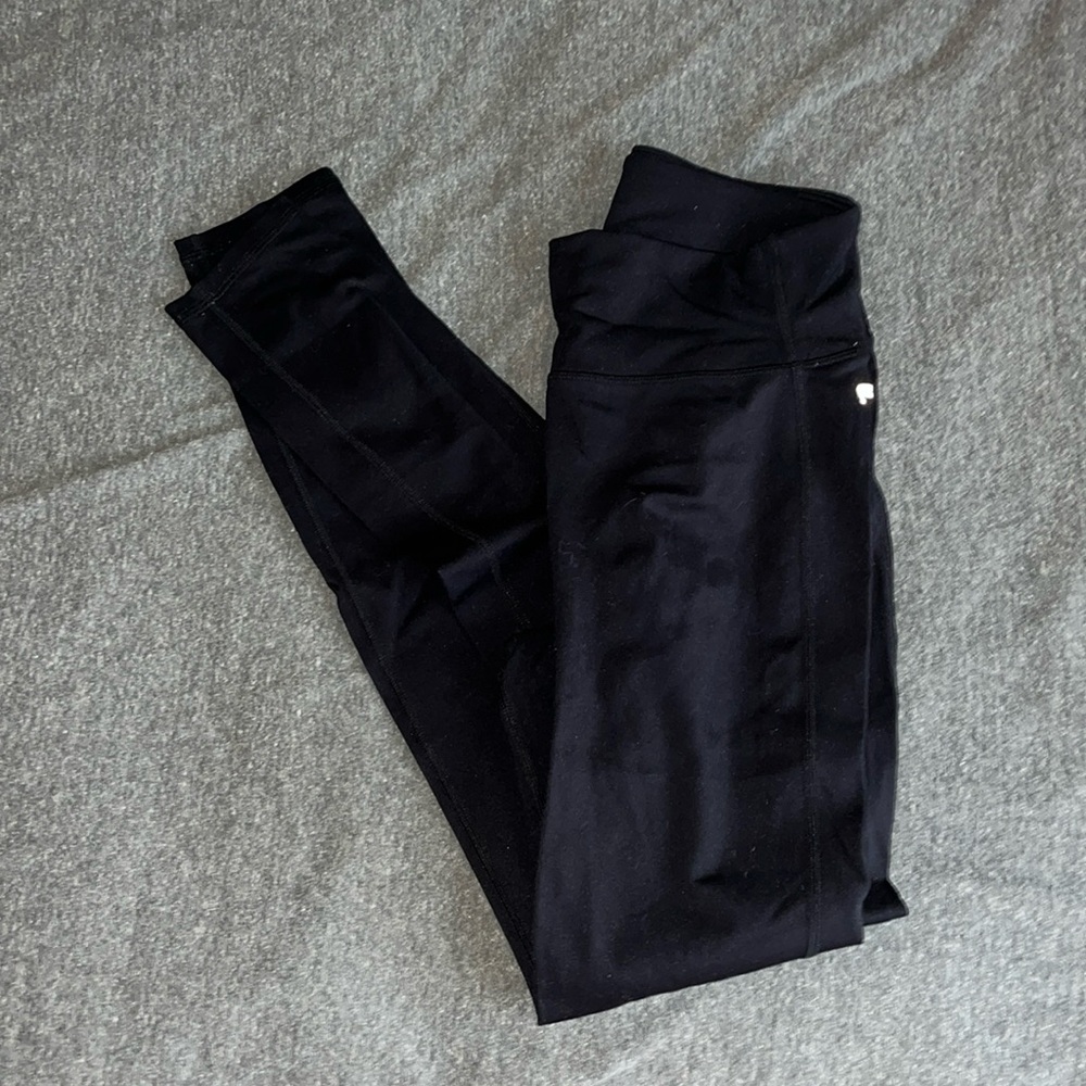 Black fabletics leggings